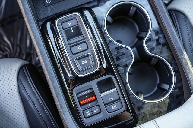 Honda Passport Vehicle Full-screen Gallery Image 18