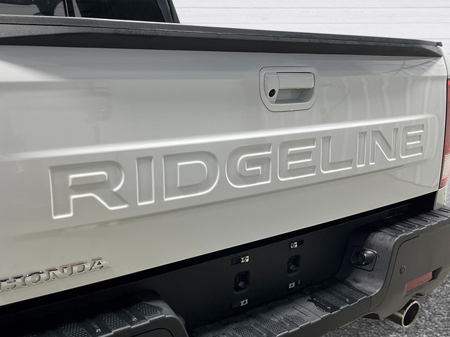 Honda Ridgeline Vehicle Full-screen Gallery Image 07