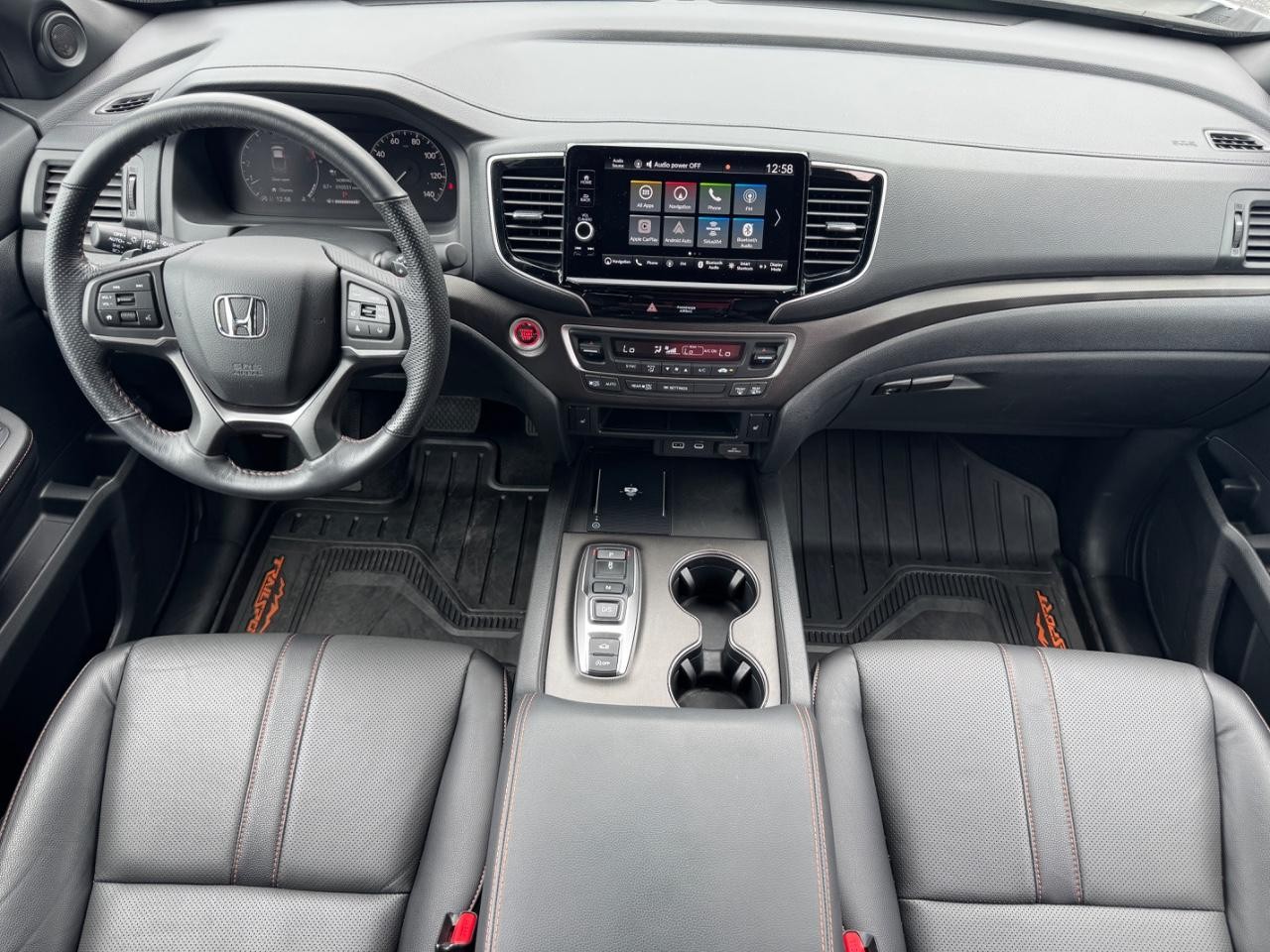 Honda Ridgeline Vehicle Full-screen Gallery Image 12