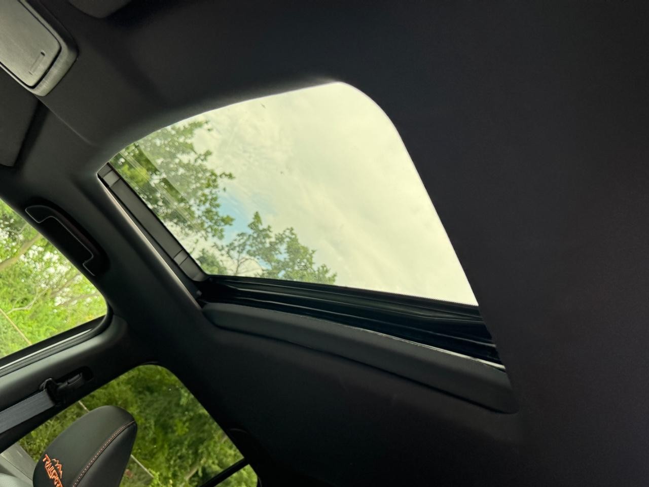 Honda Ridgeline Vehicle Full-screen Gallery Image 20