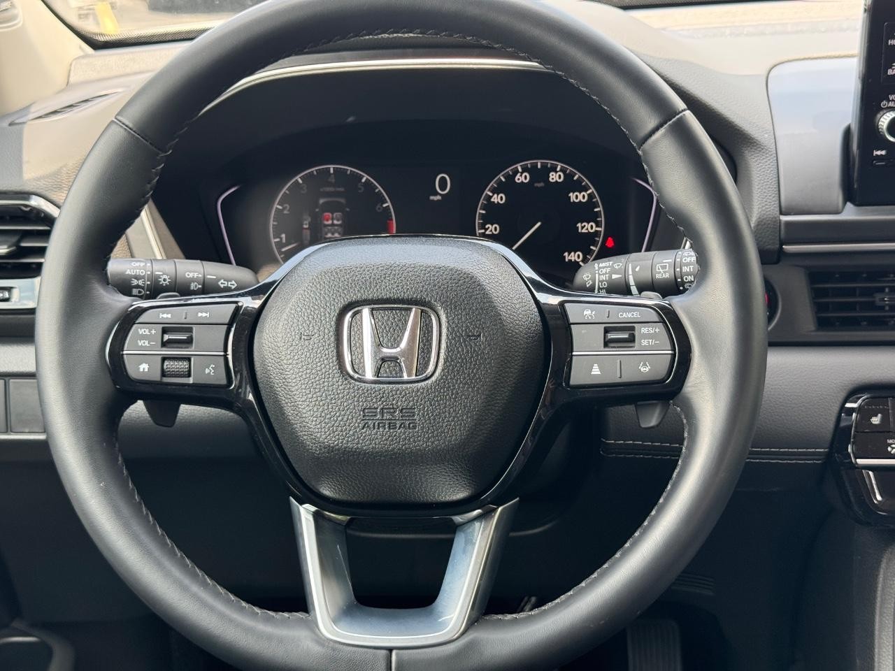 Honda Pilot Vehicle Full-screen Gallery Image 13