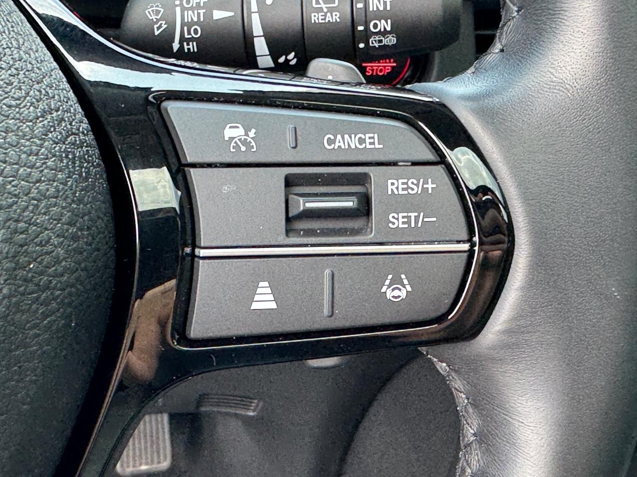 Honda Pilot Vehicle Full-screen Gallery Image 23