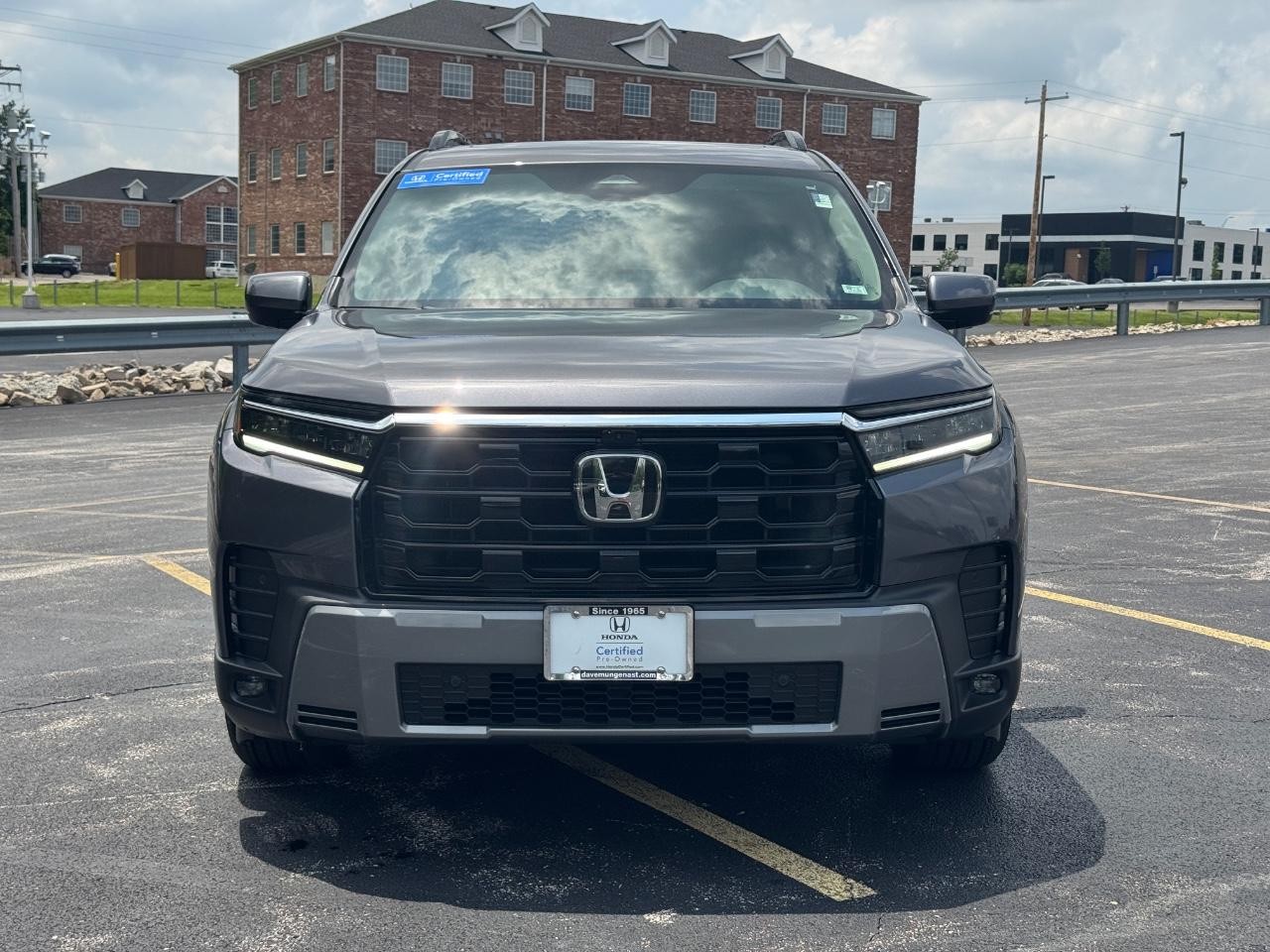 Honda Pilot Vehicle Full-screen Gallery Image 10