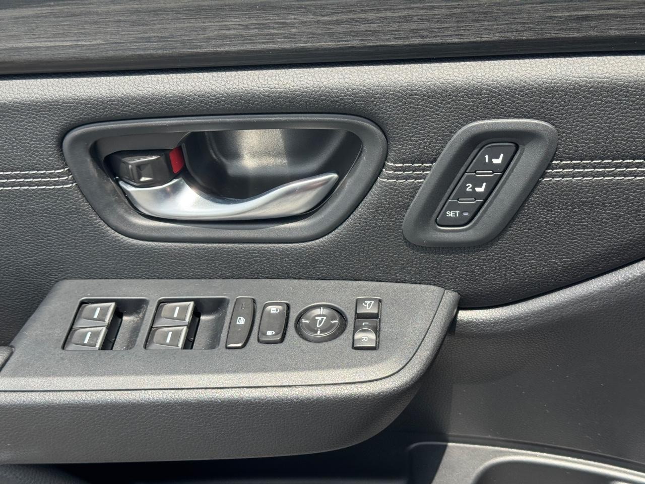 Honda Pilot Vehicle Full-screen Gallery Image 29