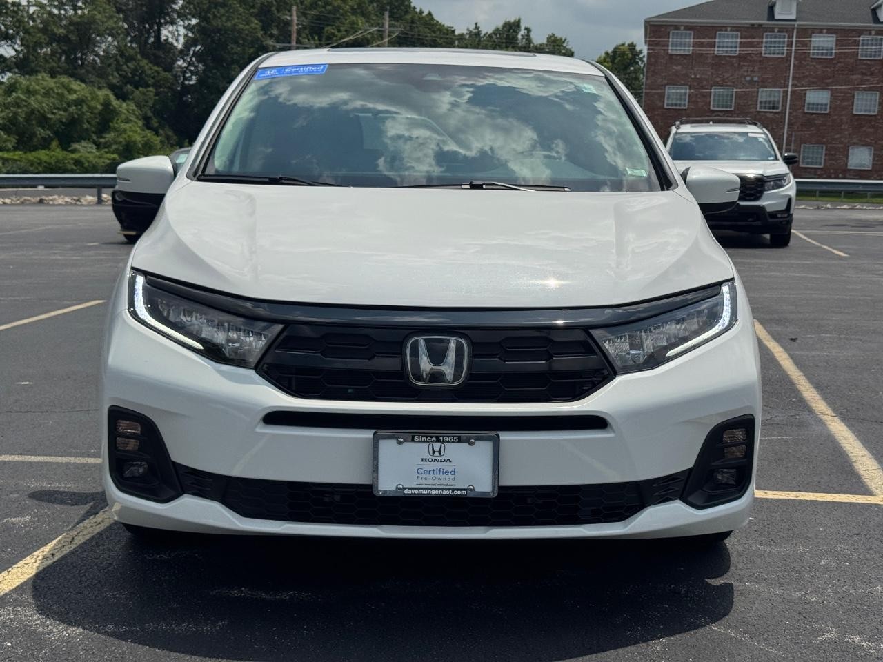 Honda Odyssey Vehicle Full-screen Gallery Image 10