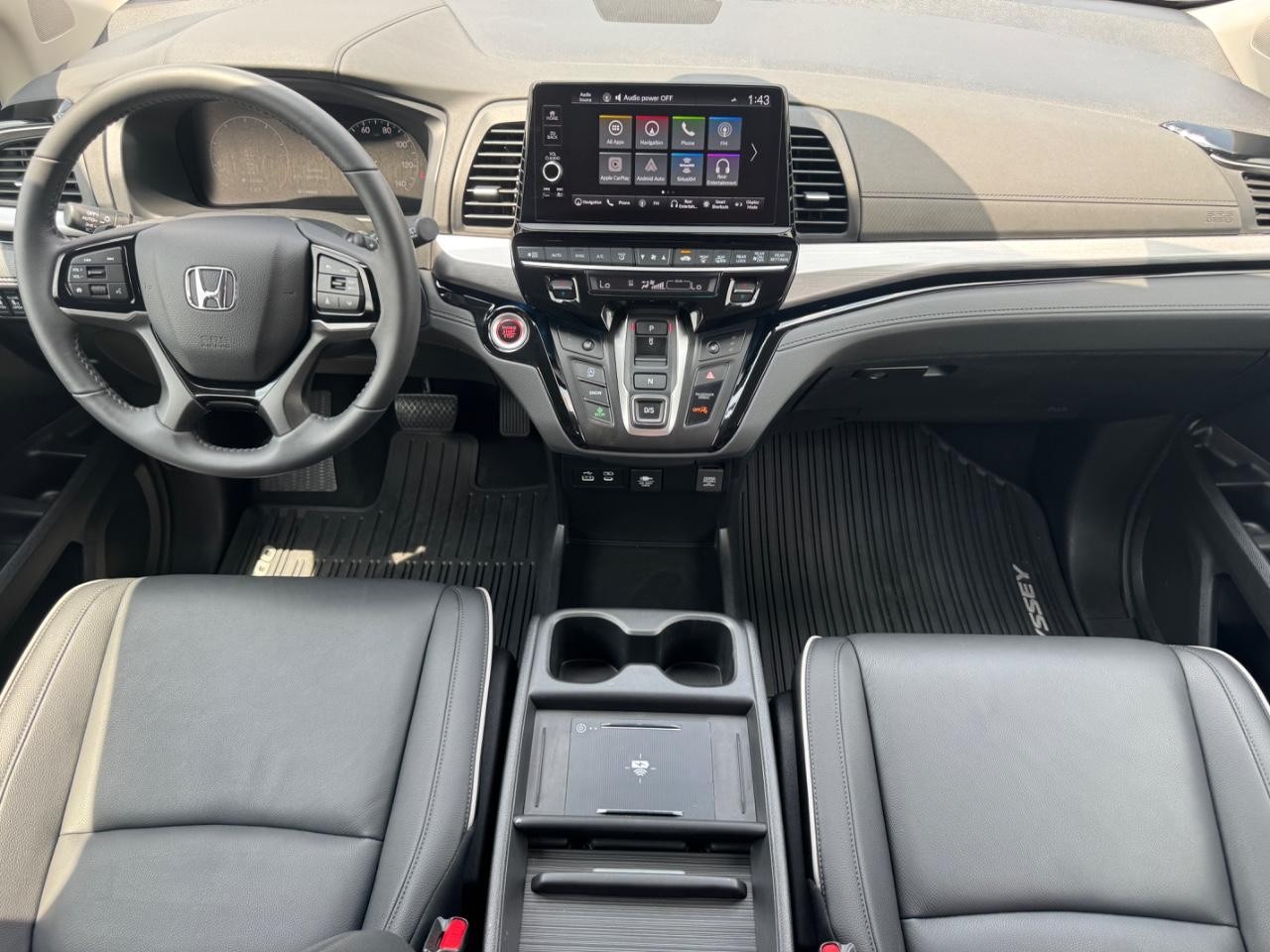 Honda Odyssey Vehicle Full-screen Gallery Image 13