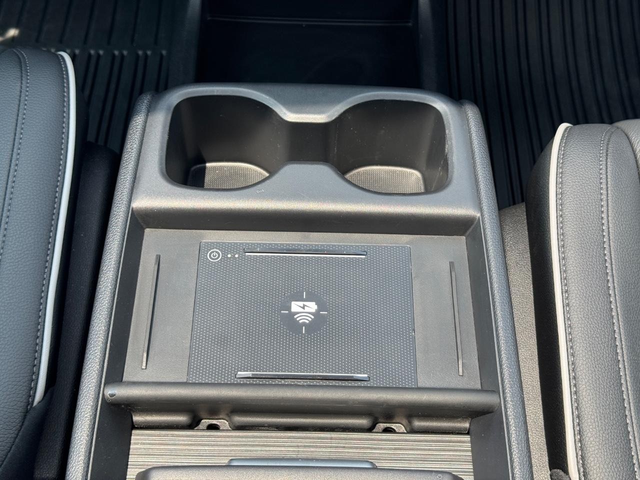 Honda Odyssey Vehicle Full-screen Gallery Image 17