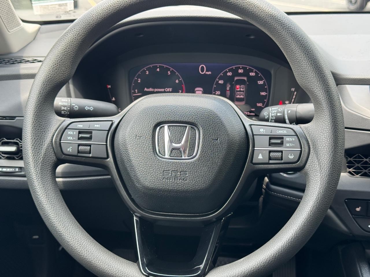 Honda Accord Sedan Vehicle Full-screen Gallery Image 13