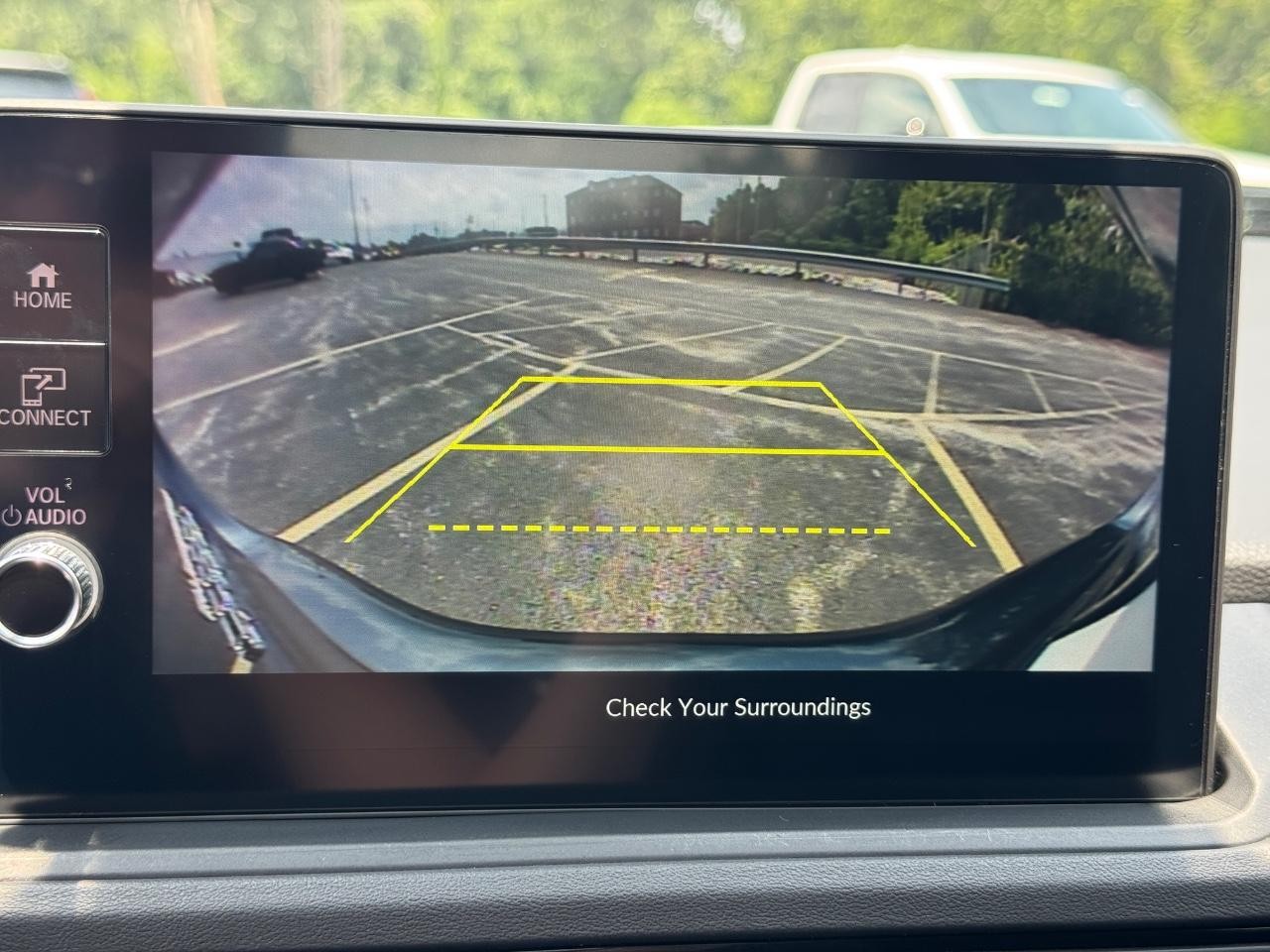 Honda Accord Sedan Vehicle Full-screen Gallery Image 24