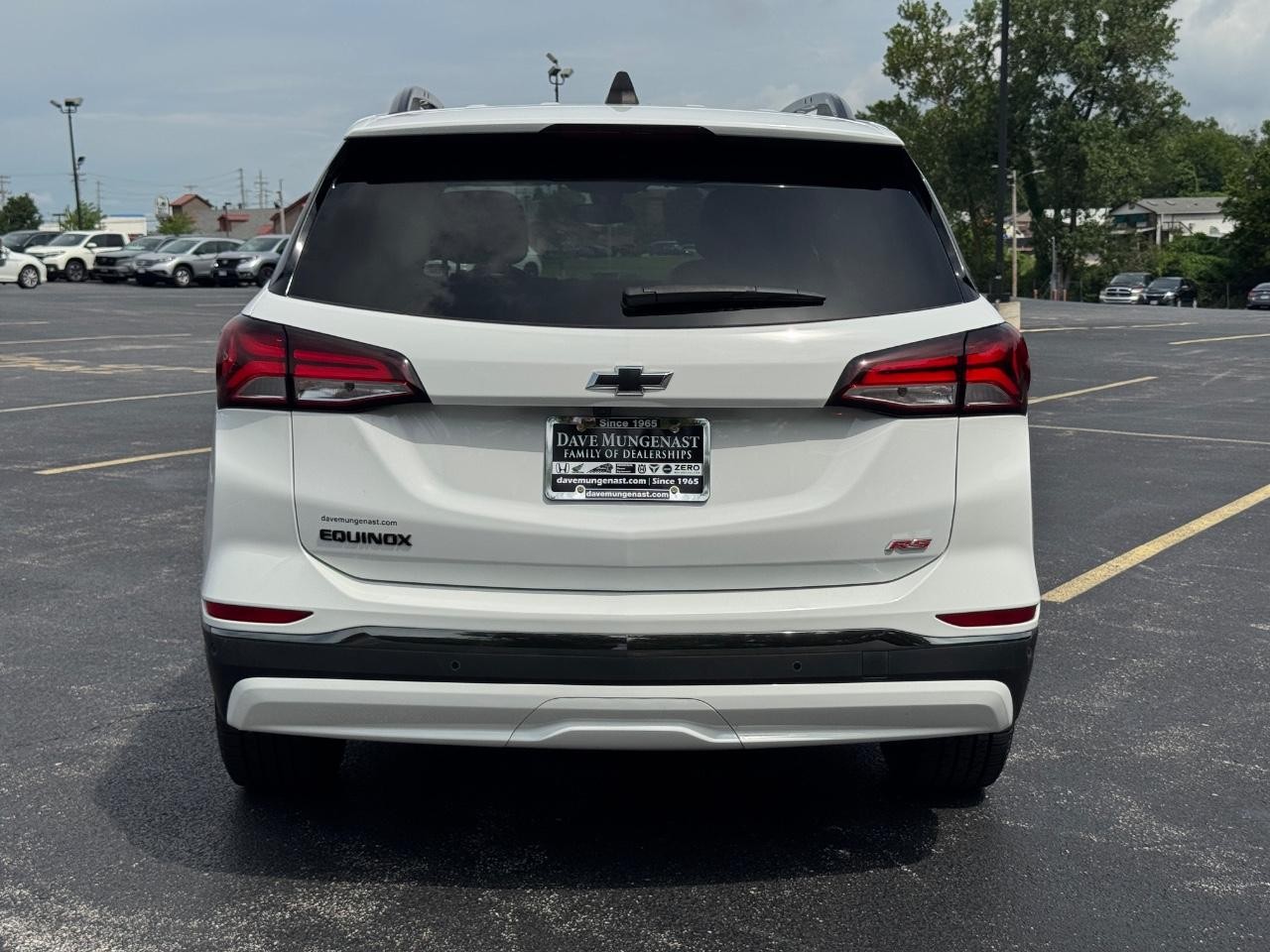 Chevrolet Equinox Vehicle Full-screen Gallery Image 06