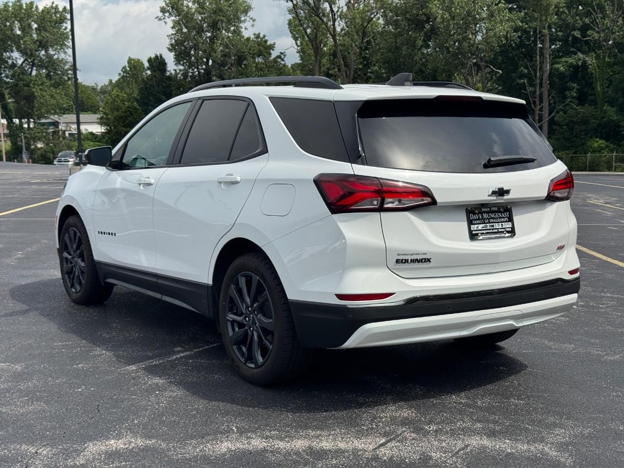 Chevrolet Equinox Vehicle Full-screen Gallery Image 07