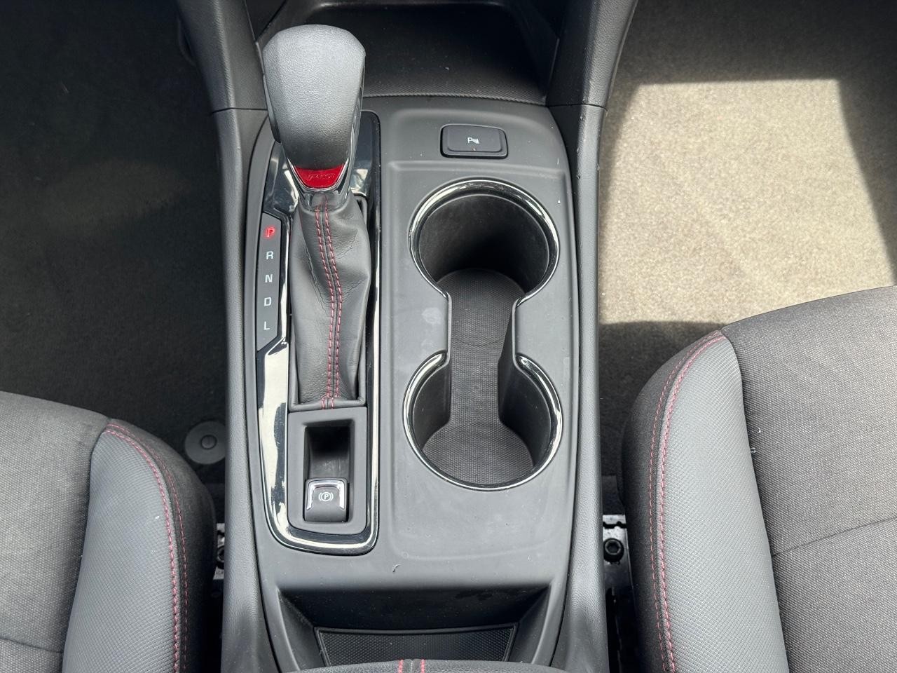Chevrolet Equinox Vehicle Full-screen Gallery Image 16