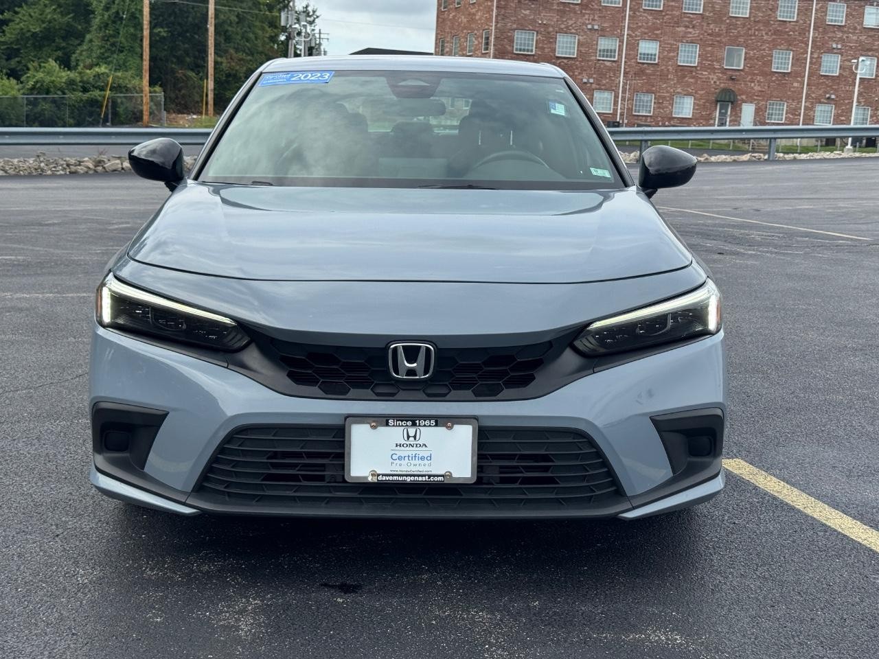 Honda Civic Hatchback Vehicle Full-screen Gallery Image 10
