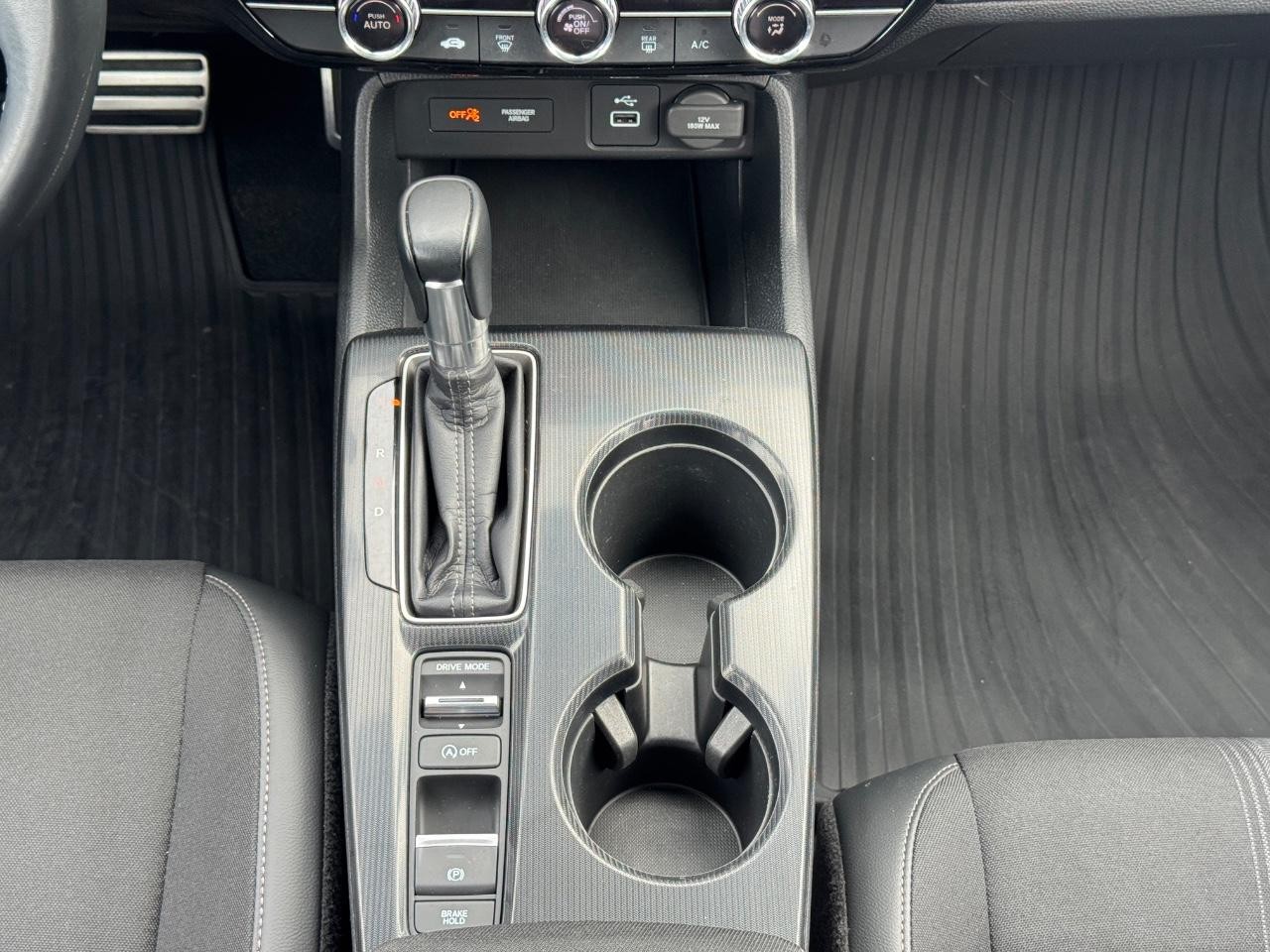 Honda Civic Hatchback Vehicle Full-screen Gallery Image 16