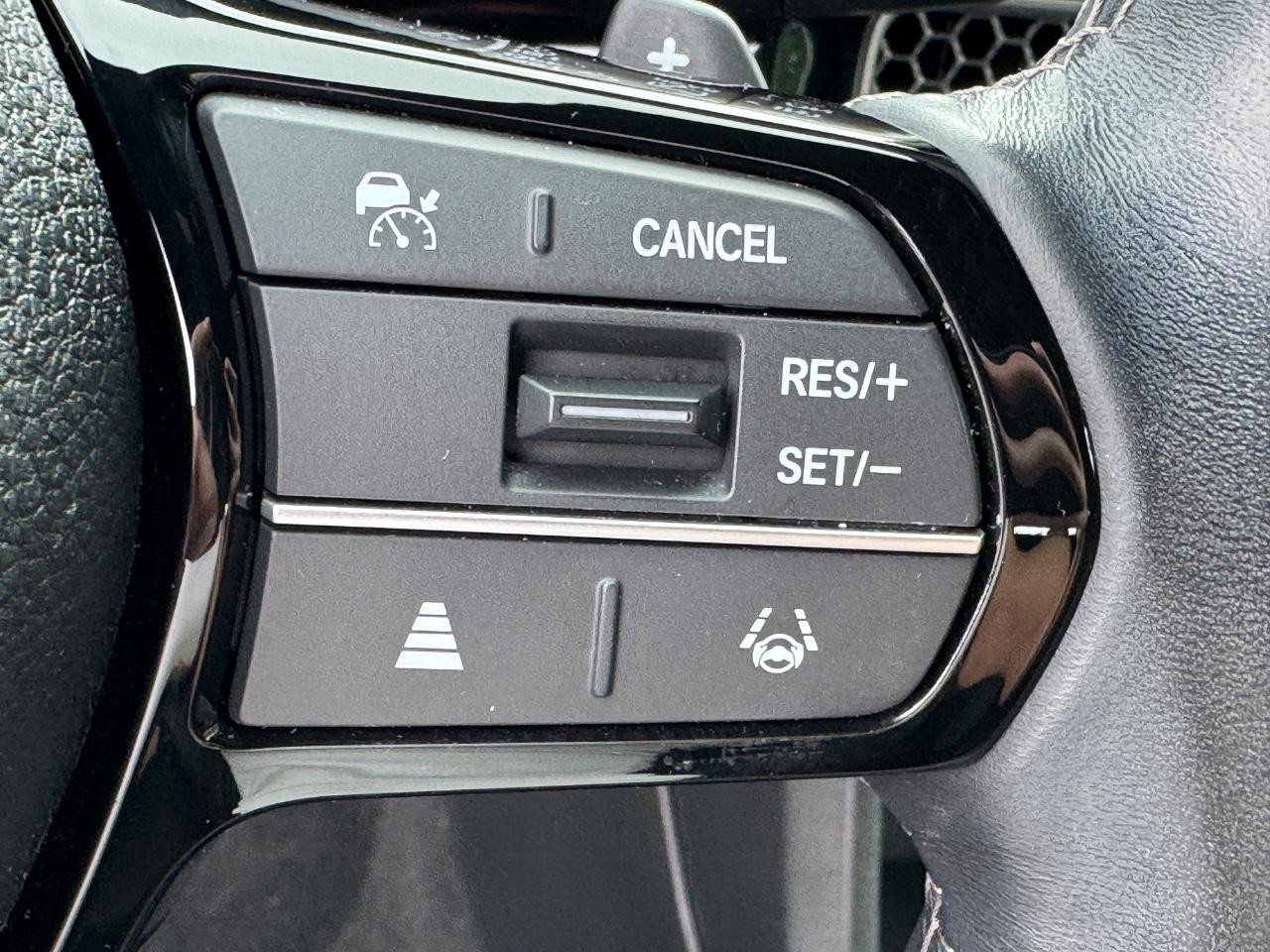Honda Civic Hatchback Vehicle Full-screen Gallery Image 21