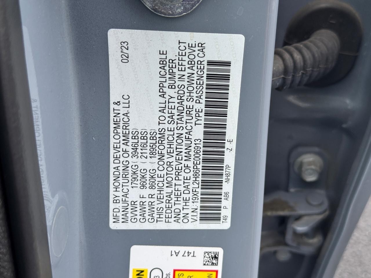 Honda Civic Hatchback Vehicle Full-screen Gallery Image 26