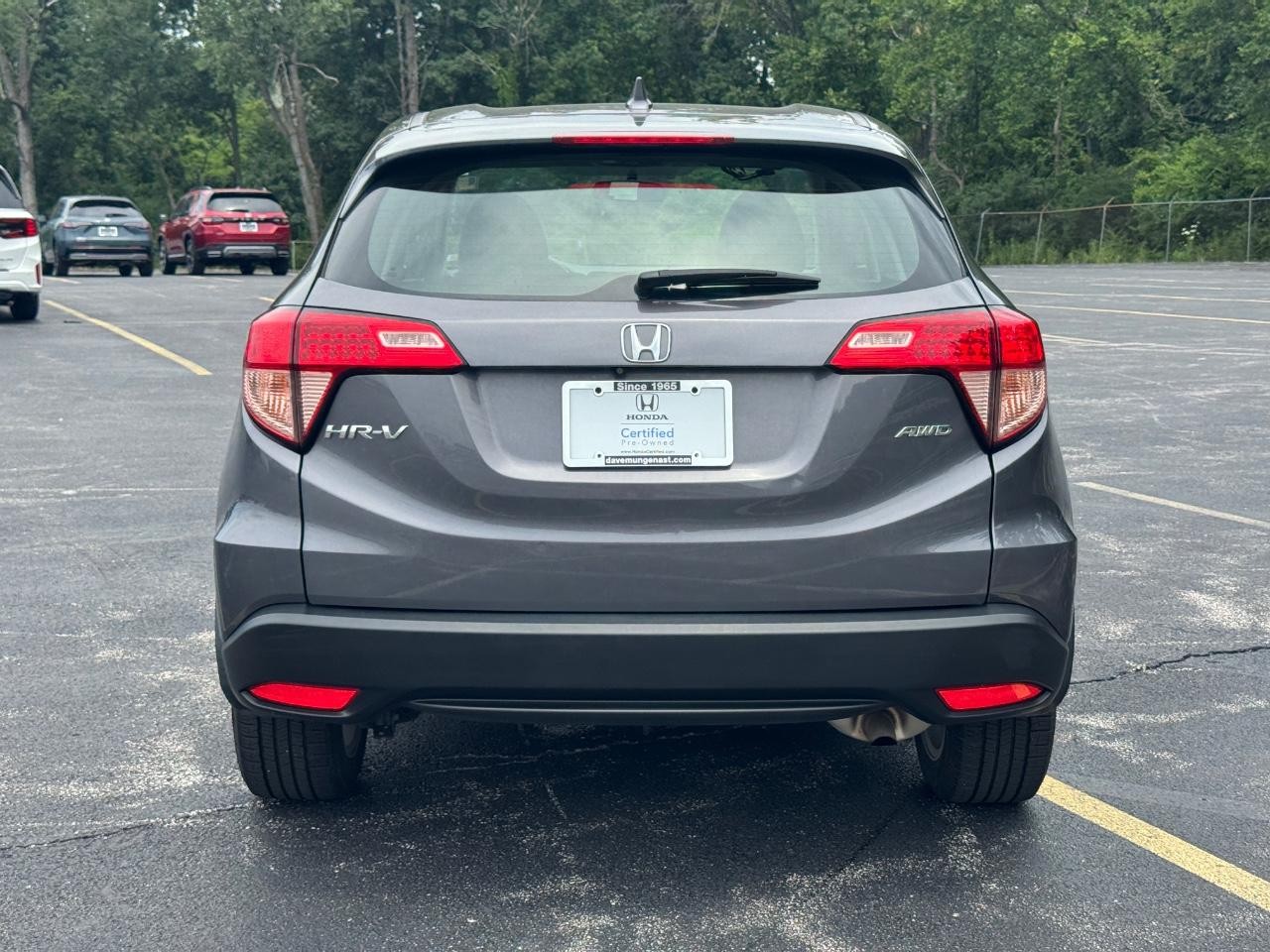 Honda HR-V Vehicle Full-screen Gallery Image 06