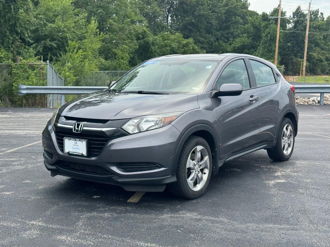 Honda HR-V Vehicle Full-screen Gallery Image 09
