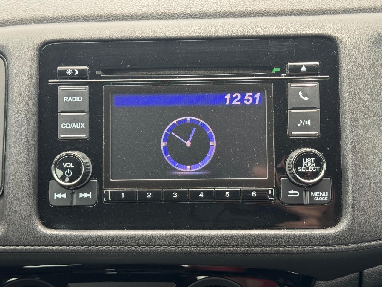 Honda HR-V Vehicle Full-screen Gallery Image 14