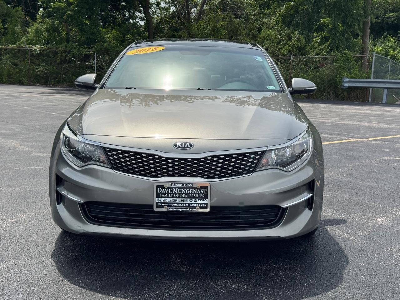 Kia Optima Vehicle Full-screen Gallery Image 10