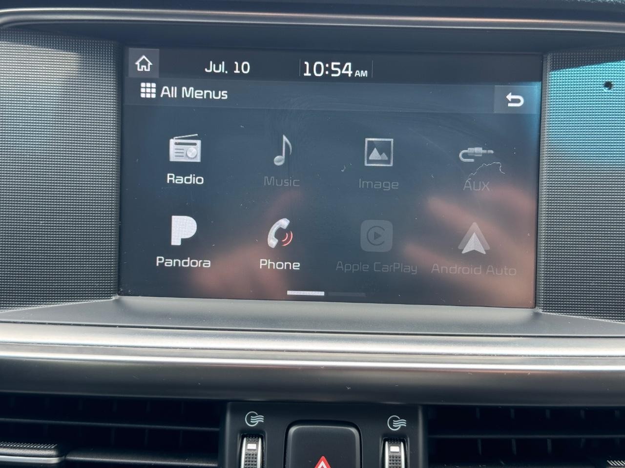 Kia Optima Vehicle Full-screen Gallery Image 14