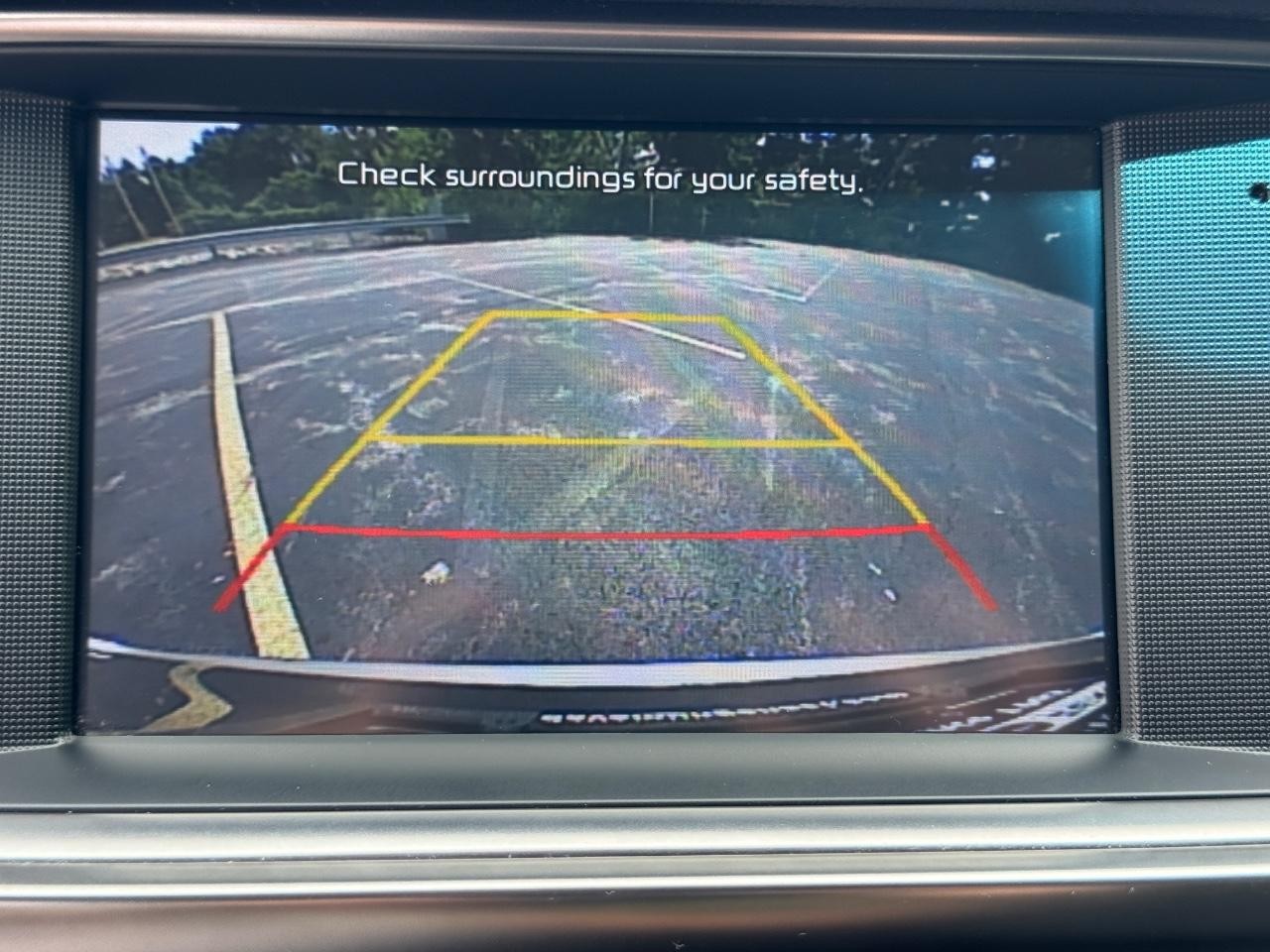 Kia Optima Vehicle Full-screen Gallery Image 25