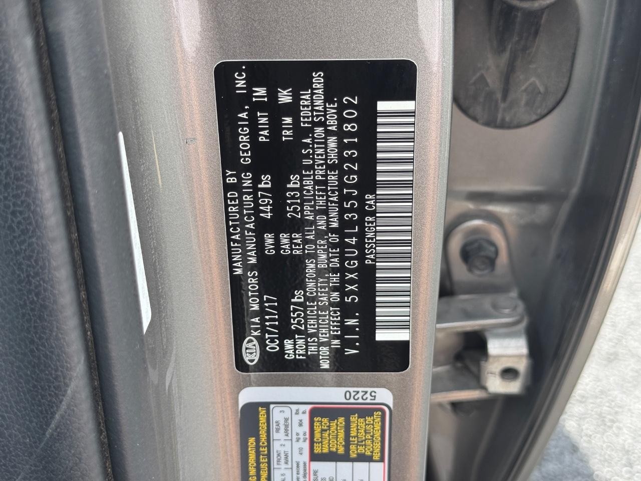 Kia Optima Vehicle Full-screen Gallery Image 28