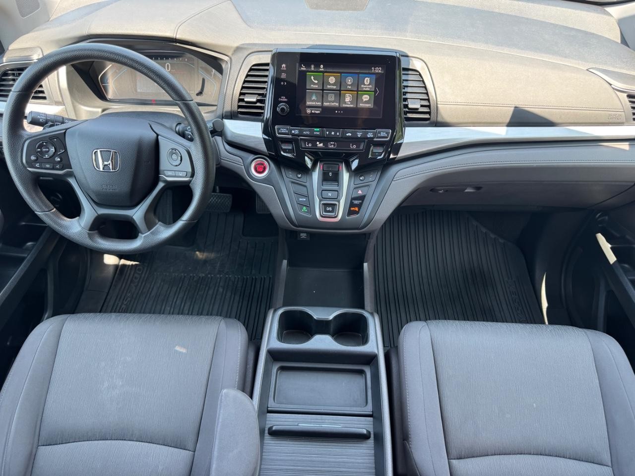 Honda Odyssey Vehicle Full-screen Gallery Image 13