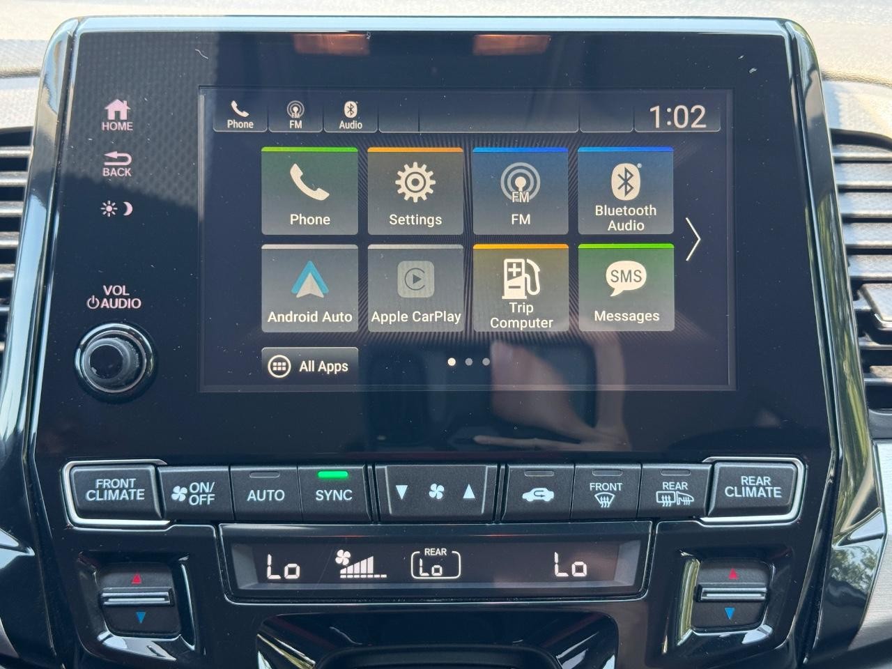 Honda Odyssey Vehicle Full-screen Gallery Image 15