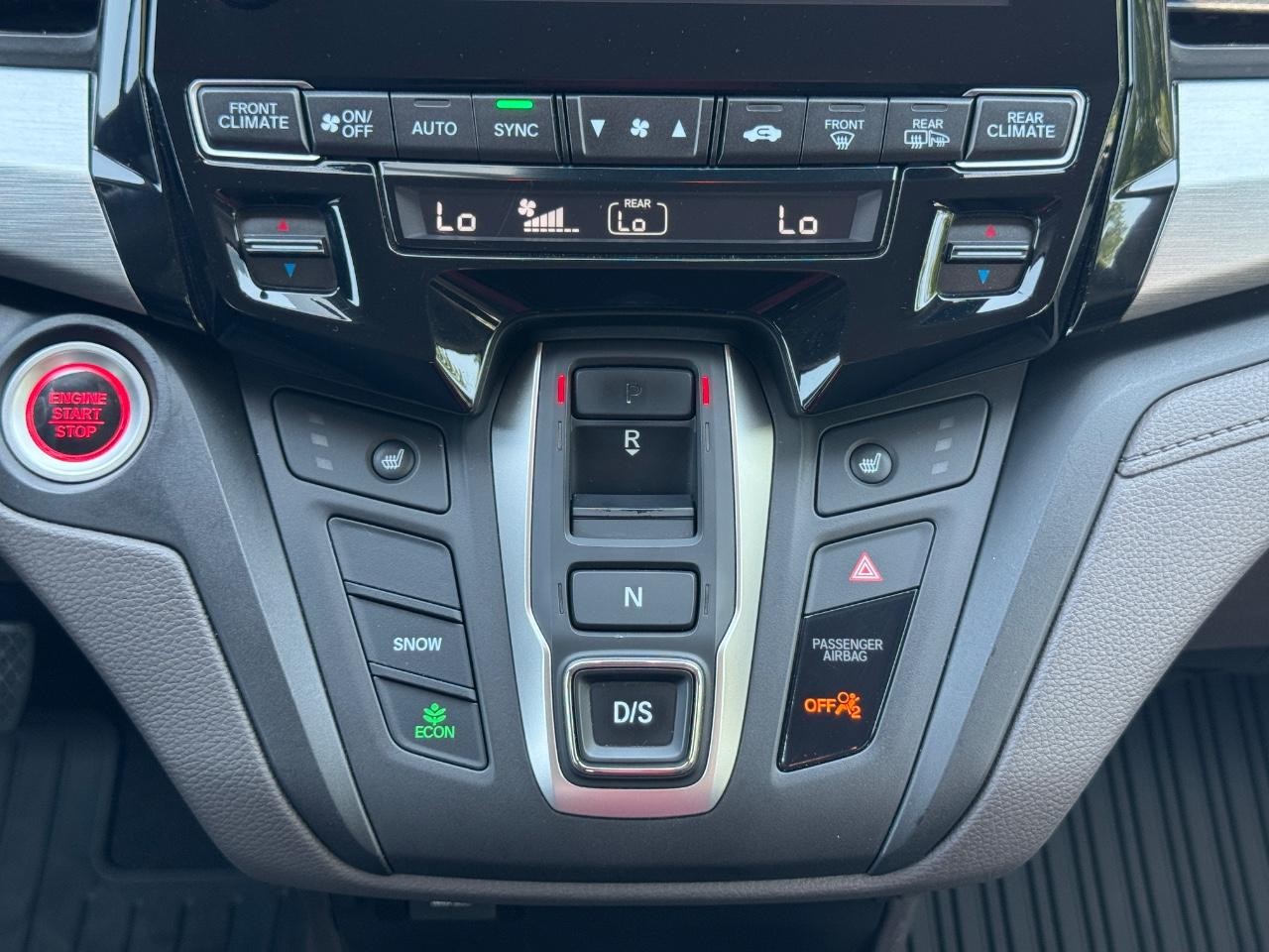 Honda Odyssey Vehicle Full-screen Gallery Image 16