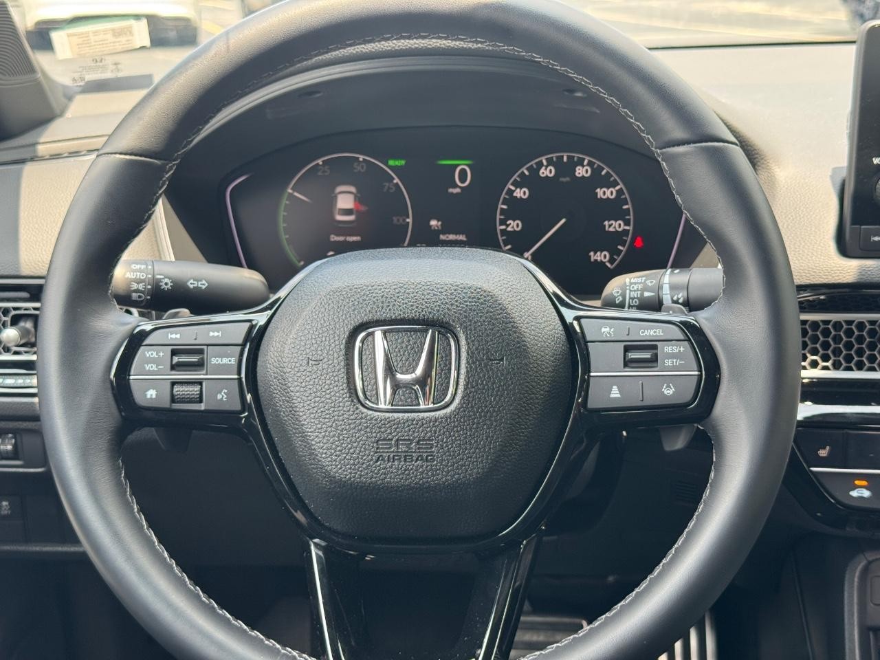 Honda Civic Sedan Hybrid Vehicle Full-screen Gallery Image 13