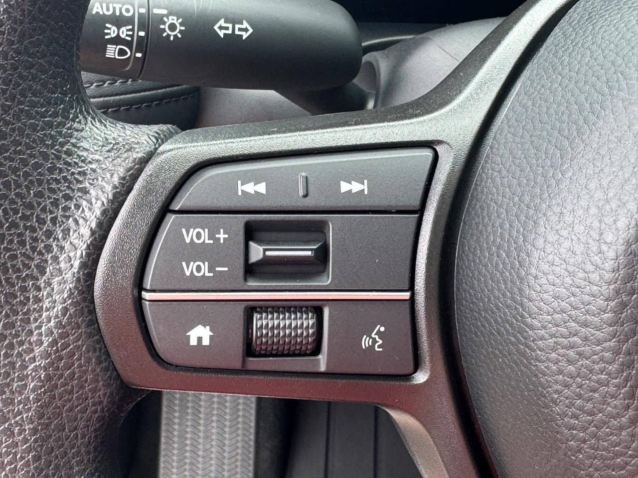 Honda HR-V Vehicle Full-screen Gallery Image 20