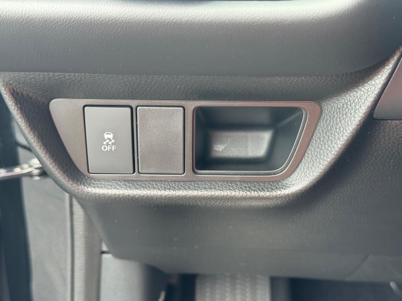 Honda HR-V Vehicle Full-screen Gallery Image 22