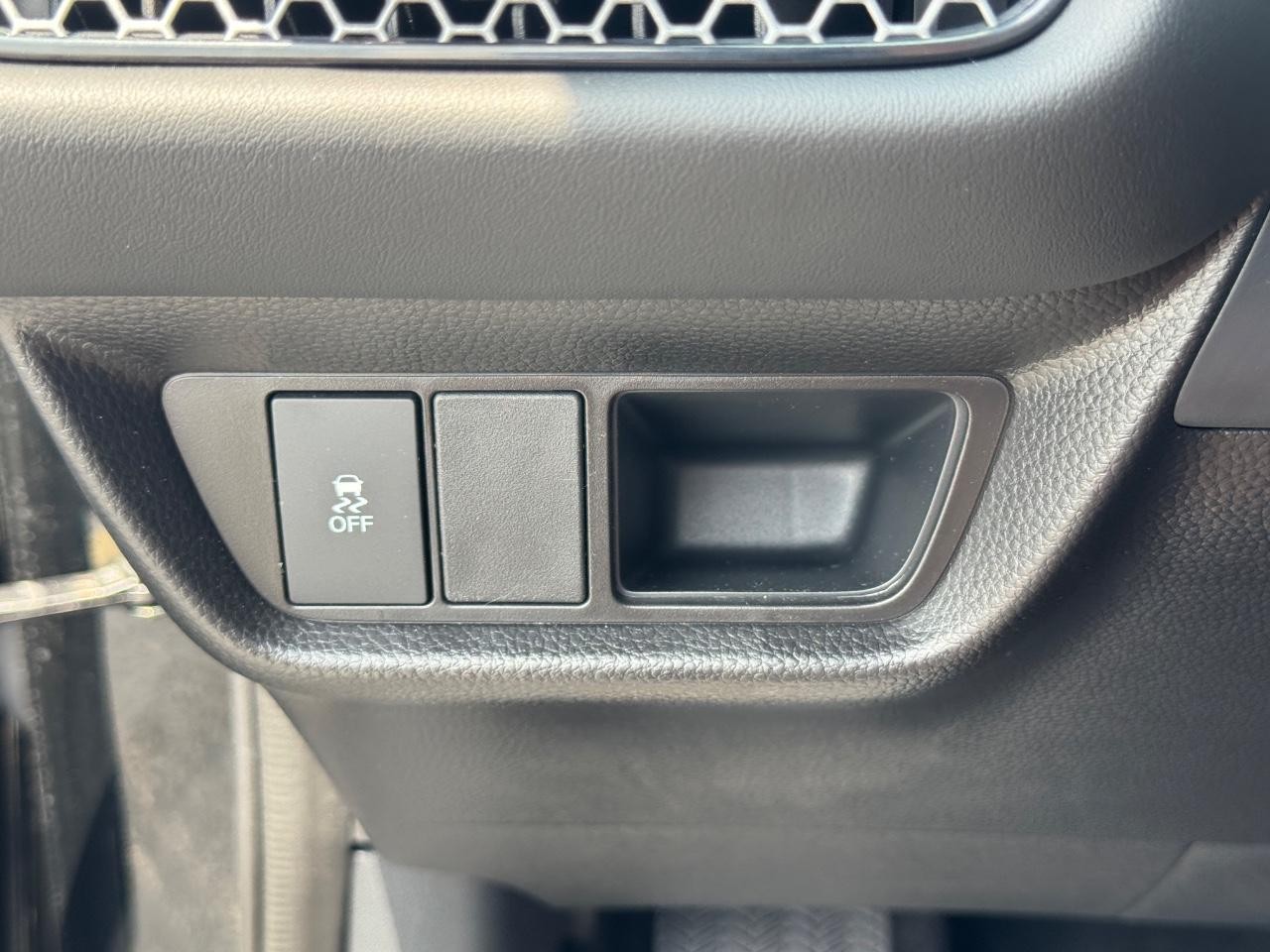 Honda HR-V Vehicle Full-screen Gallery Image 22