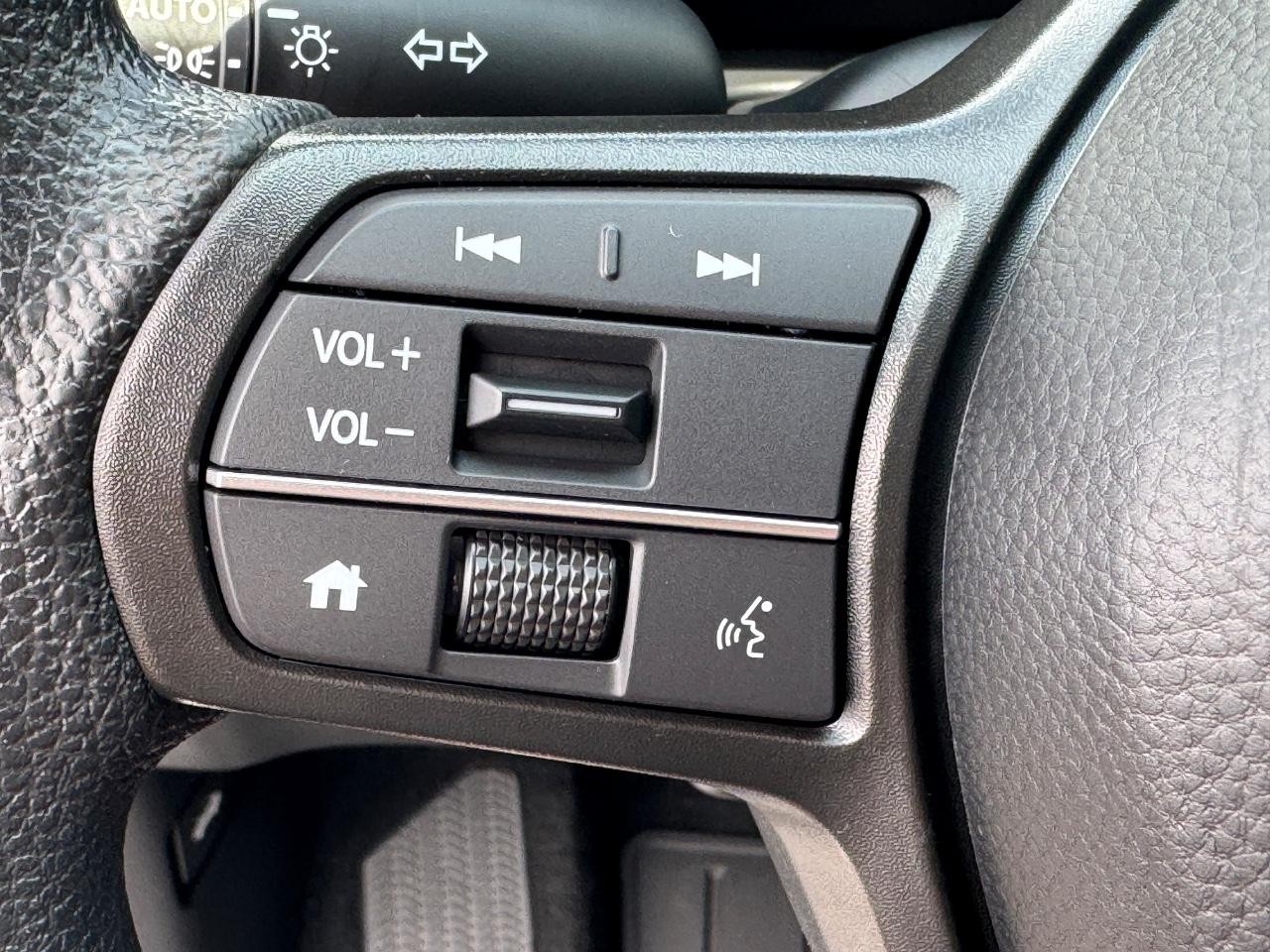 Honda CR-V Vehicle Full-screen Gallery Image 22