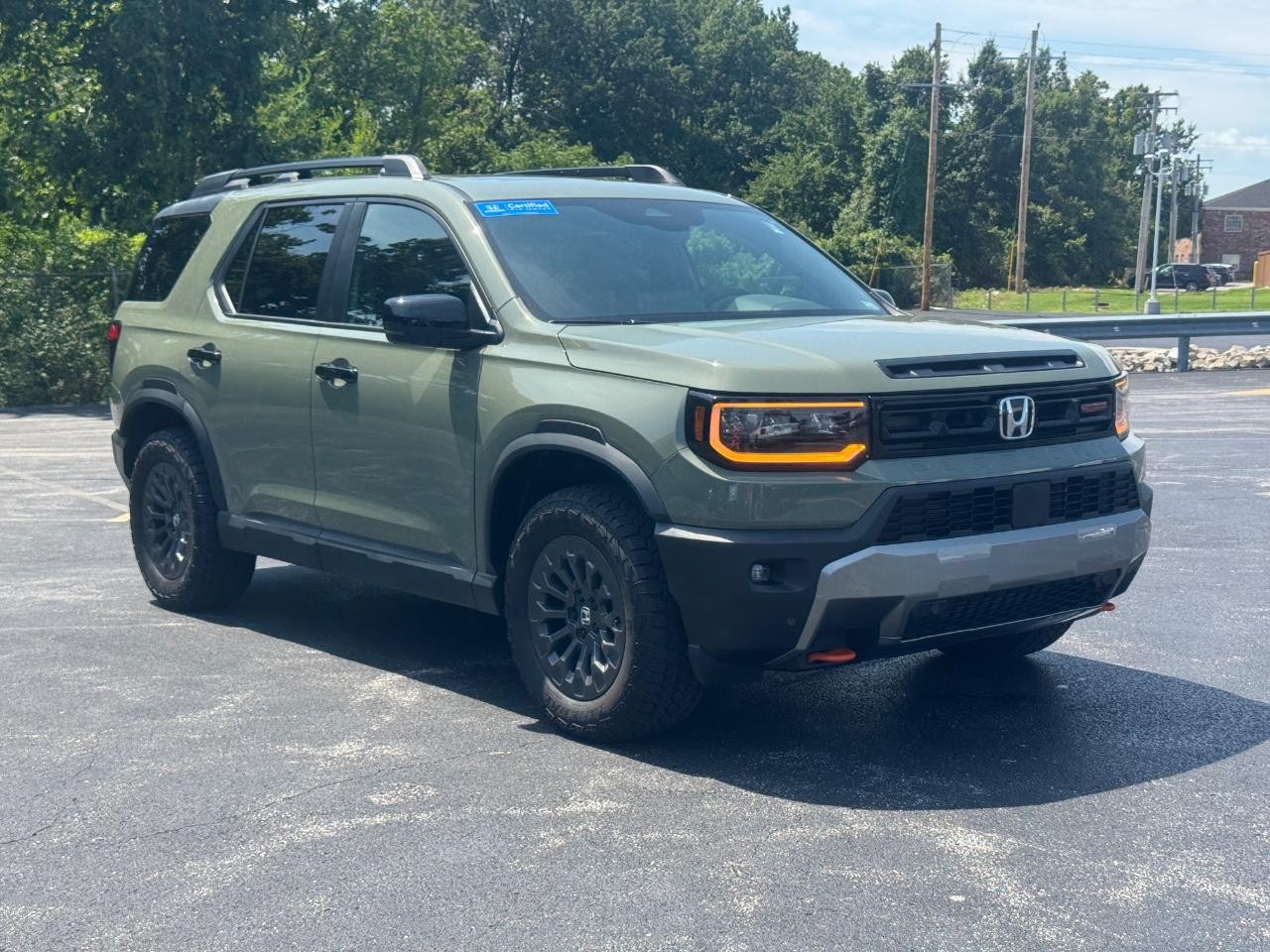 Honda Passport Vehicle Full-screen Gallery Image 02