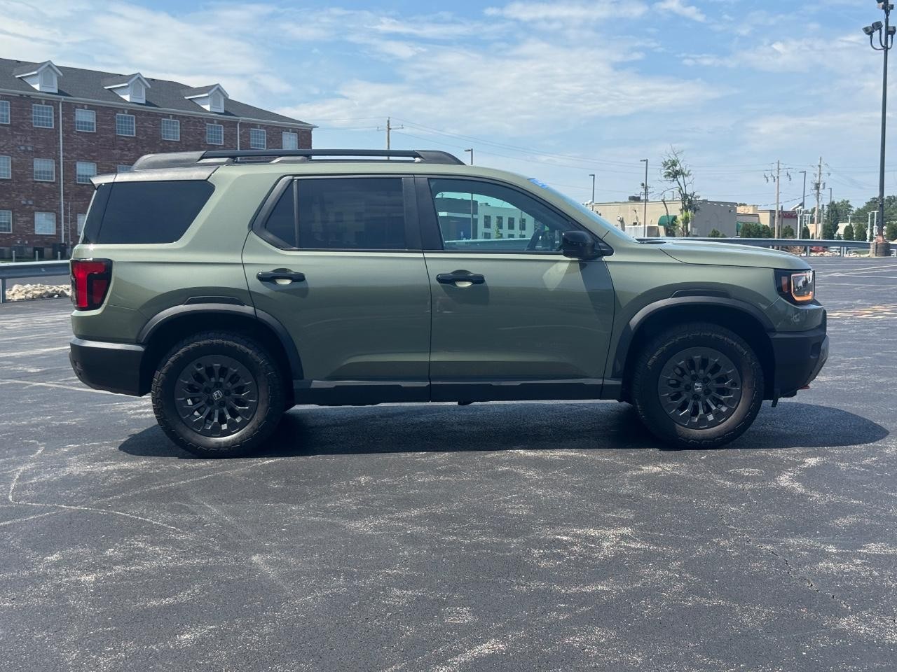 Honda Passport Vehicle Full-screen Gallery Image 03