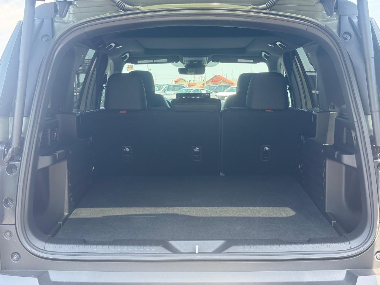 Honda Passport Vehicle Full-screen Gallery Image 05