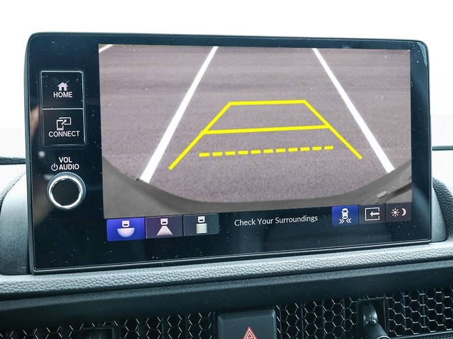 Honda CR-V Hybrid Vehicle Full-screen Gallery Image 14