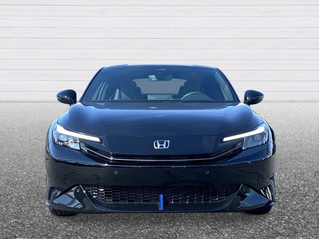 Honda Prelude Vehicle Full-screen Gallery Image 07