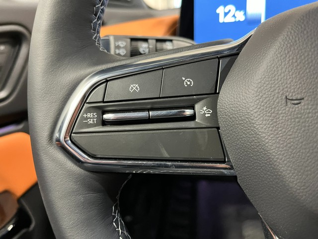 Honda Prologue Vehicle Full-screen Gallery Image 19