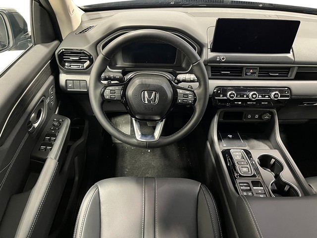 Honda Pilot Vehicle Full-screen Gallery Image 18