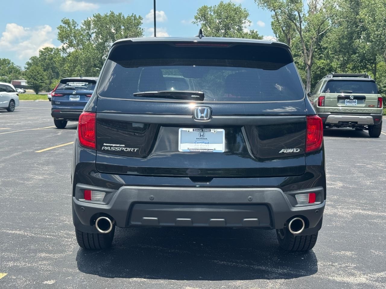 Honda Passport Vehicle Full-screen Gallery Image 06