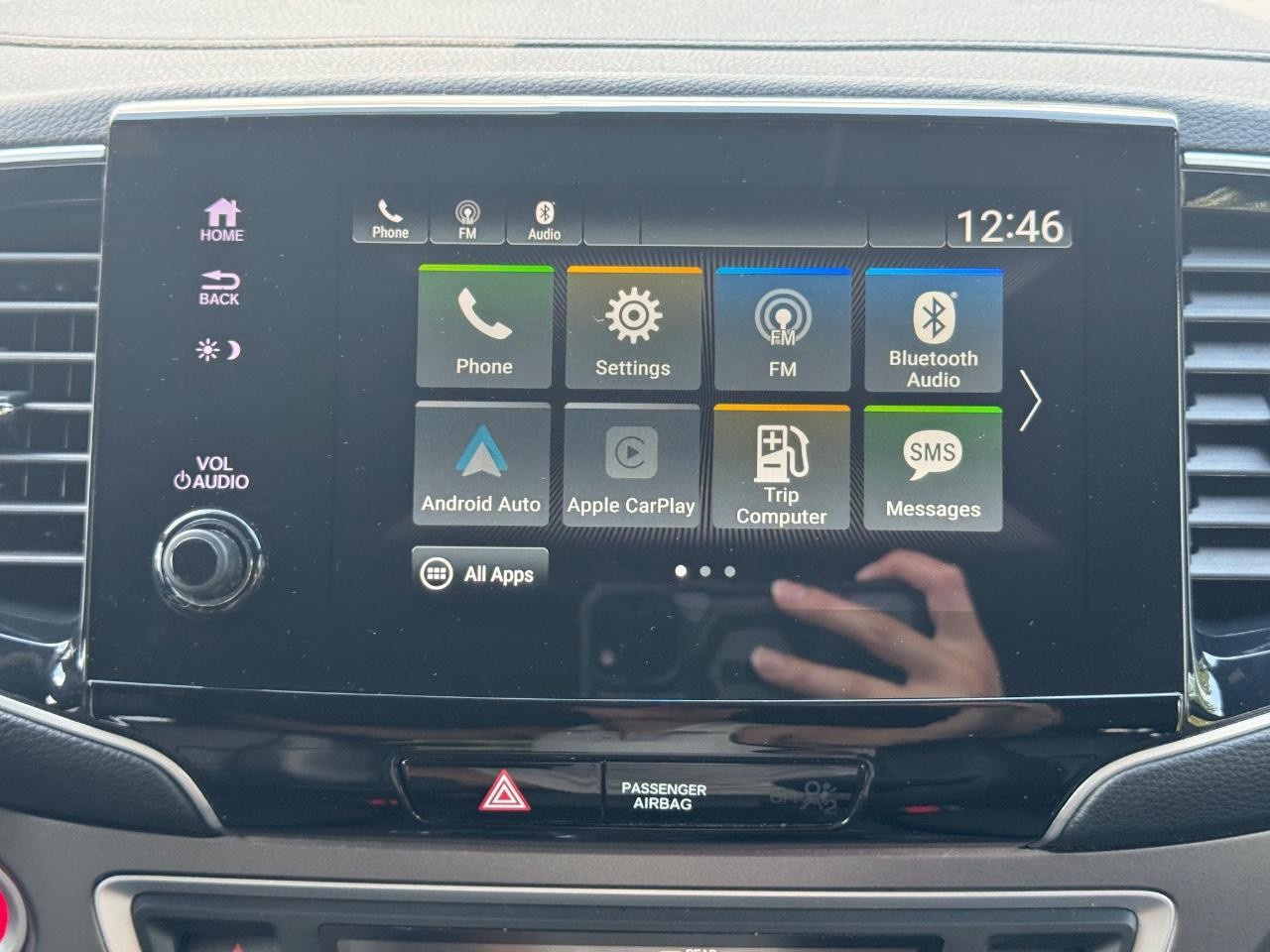 Honda Passport Vehicle Full-screen Gallery Image 14