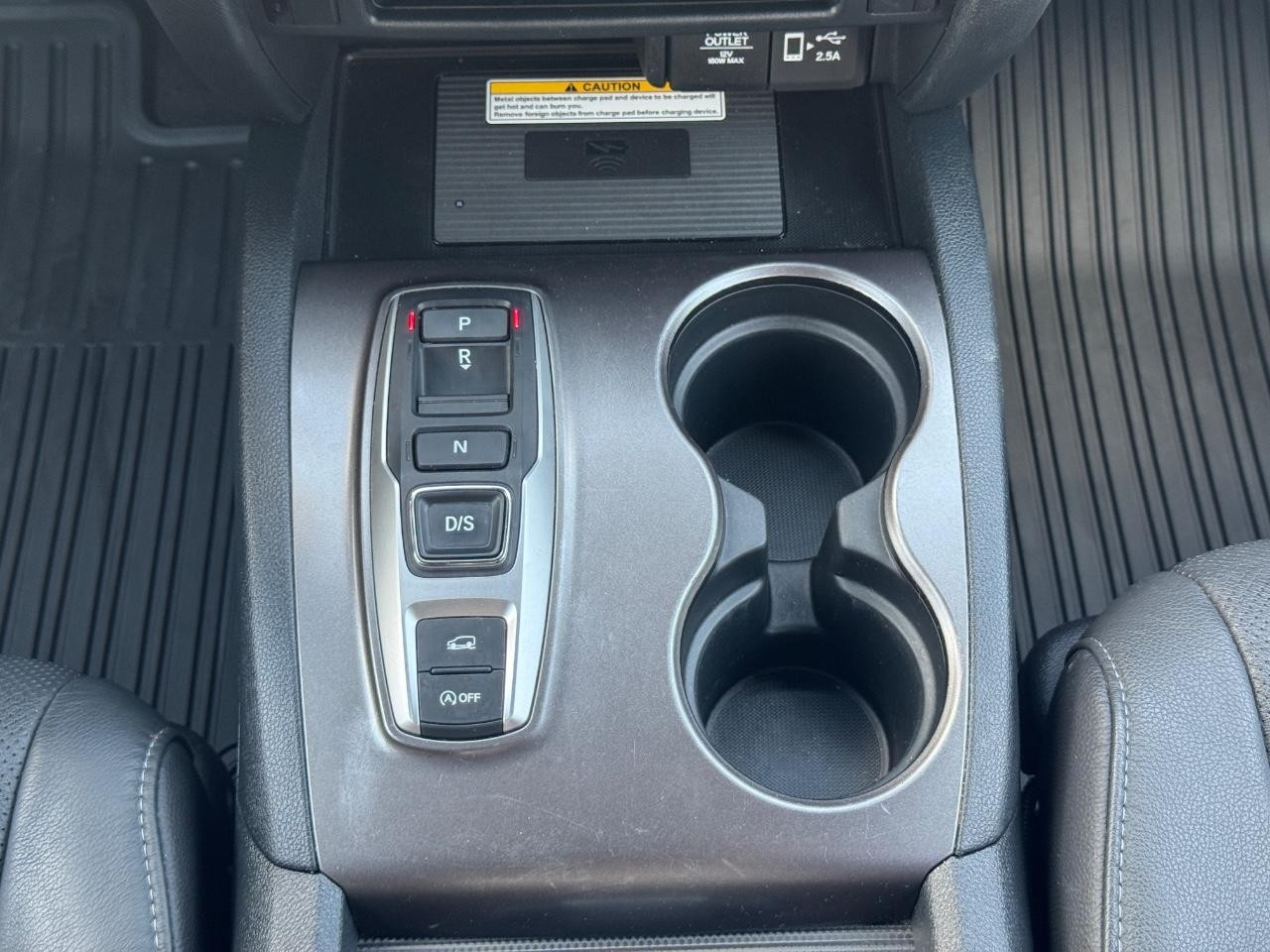 Honda Passport Vehicle Full-screen Gallery Image 16