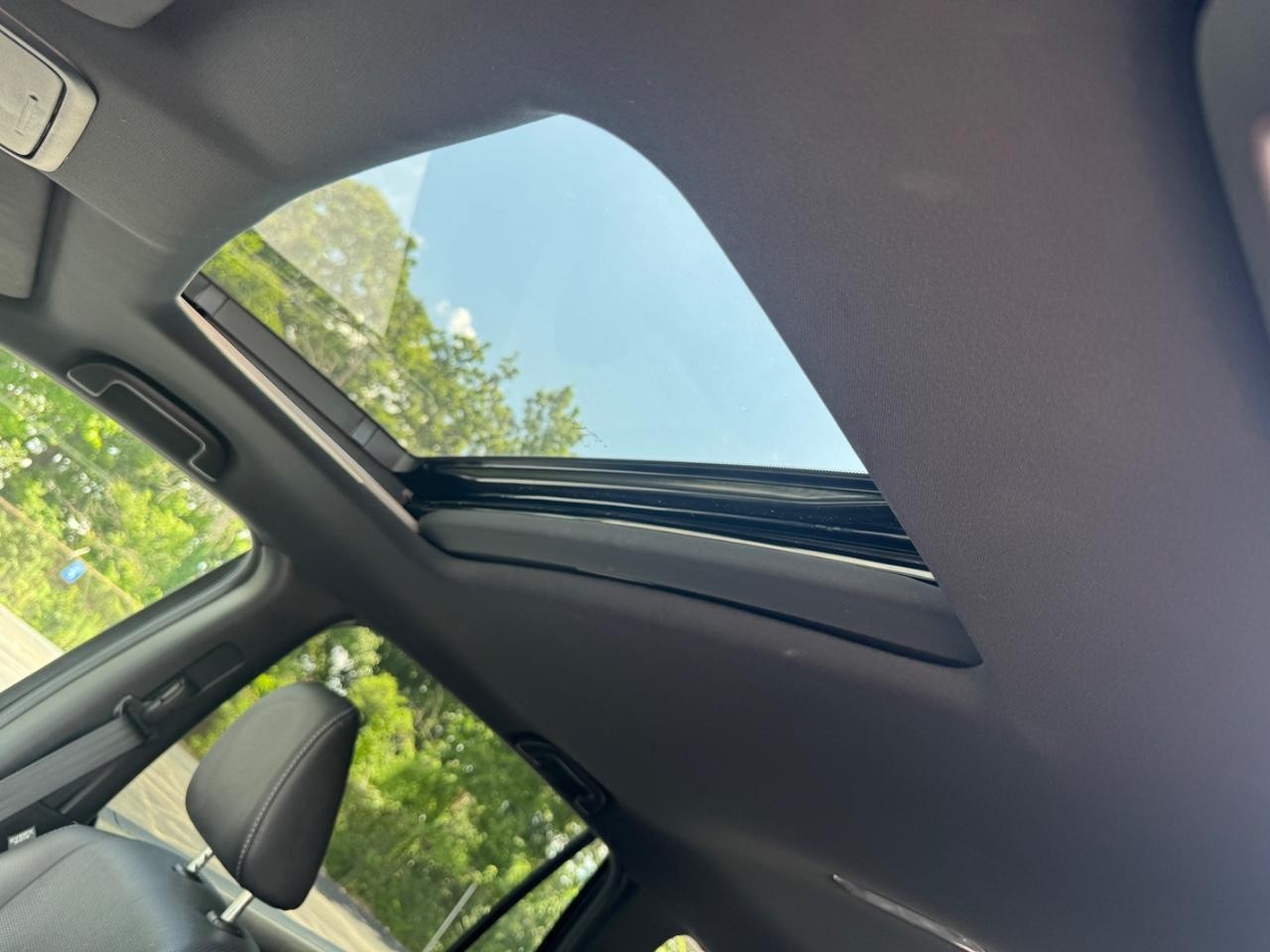 Honda Passport Vehicle Full-screen Gallery Image 20