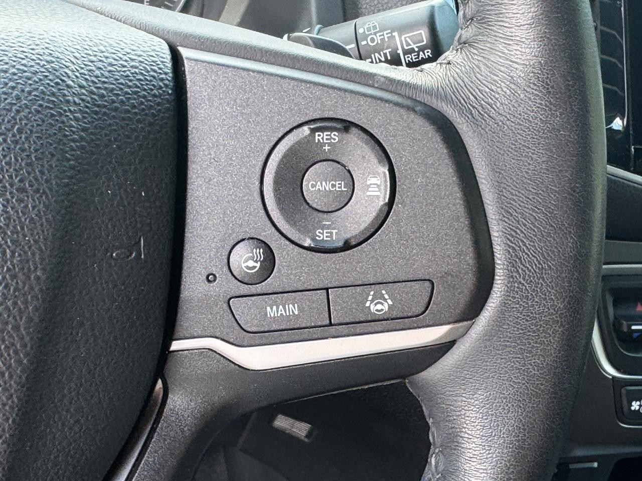 Honda Passport Vehicle Full-screen Gallery Image 23