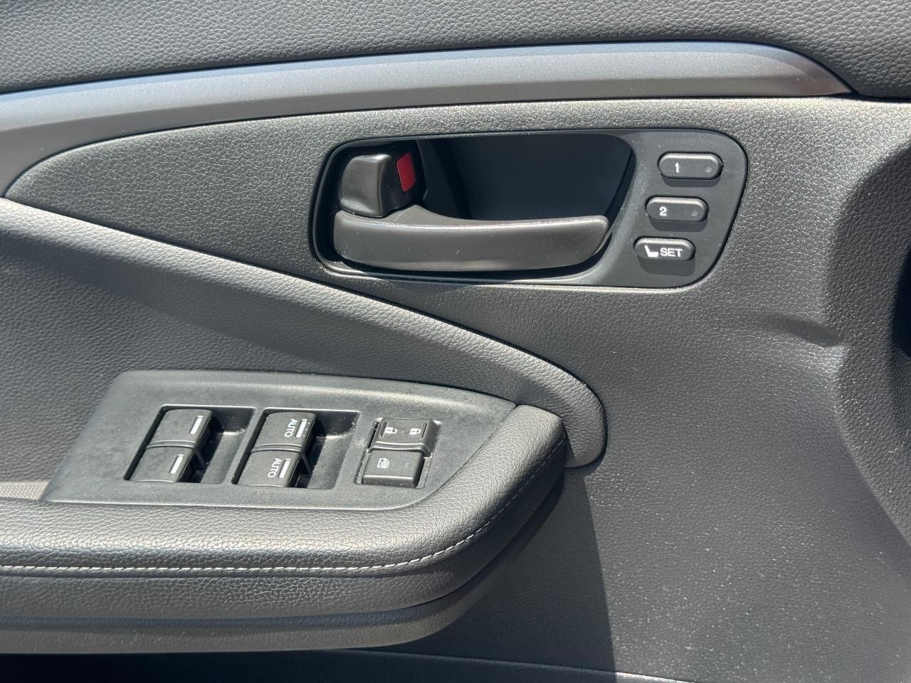 Honda Passport Vehicle Full-screen Gallery Image 26