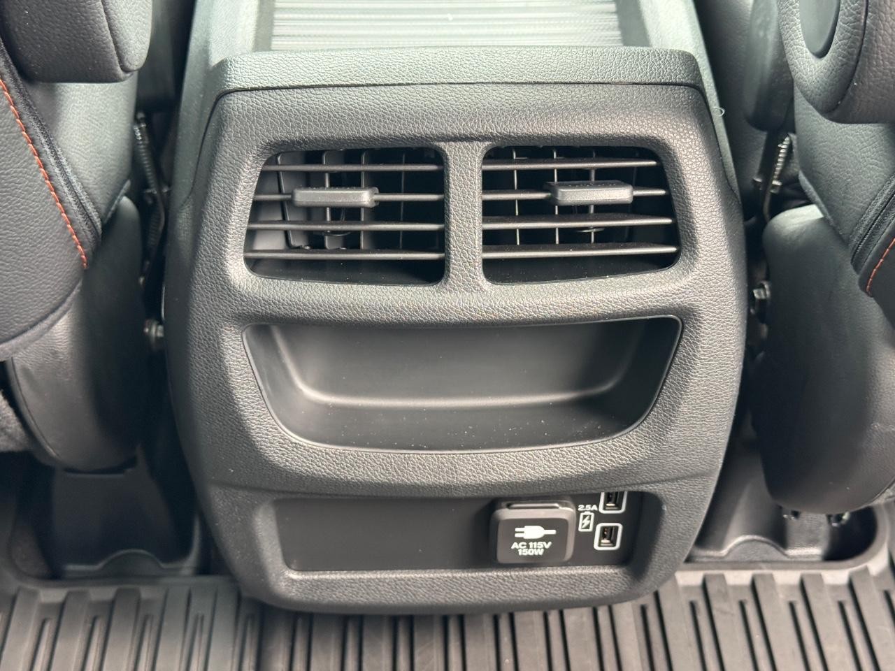 Honda Passport Vehicle Full-screen Gallery Image 17