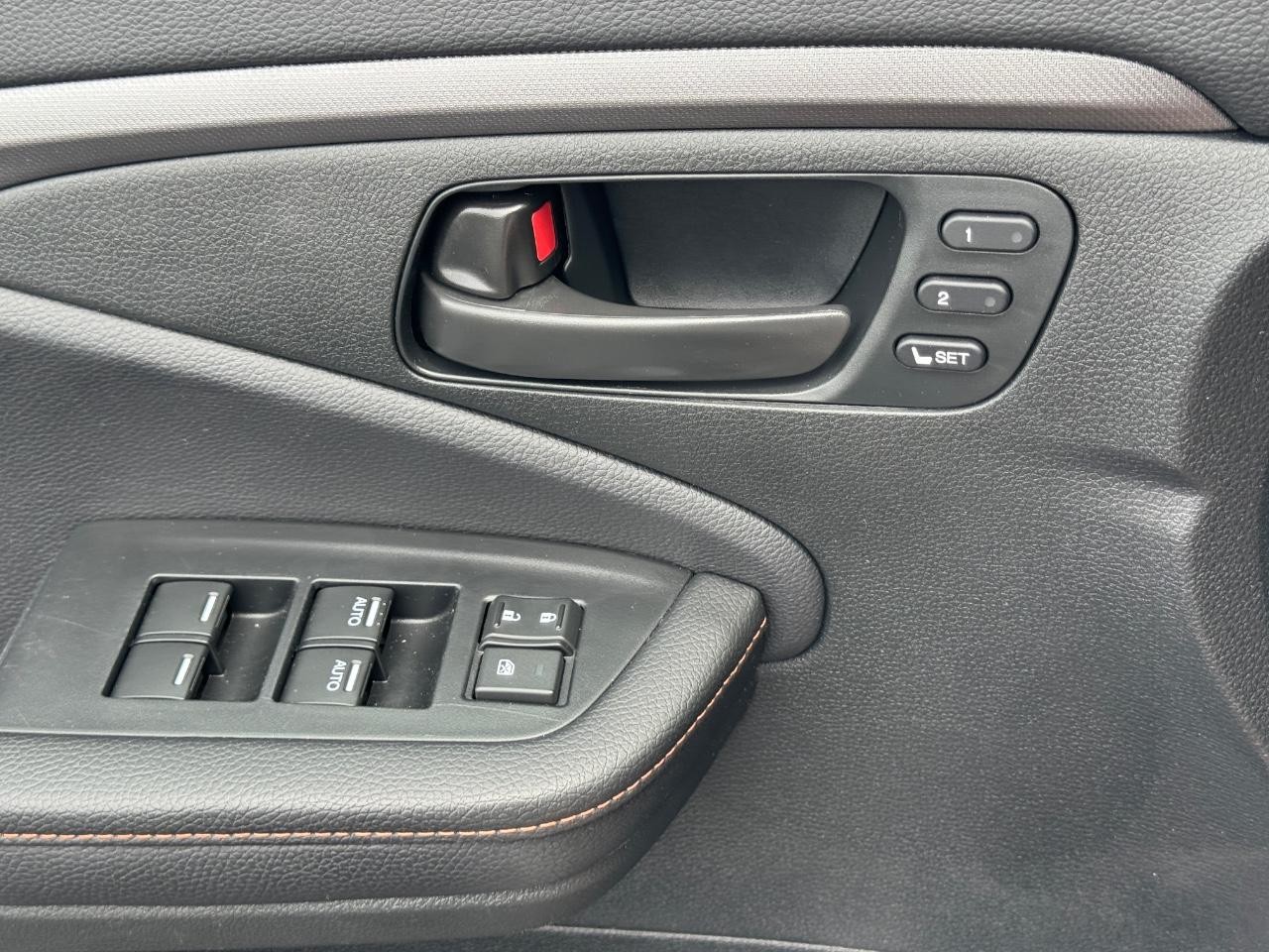 Honda Passport Vehicle Full-screen Gallery Image 27